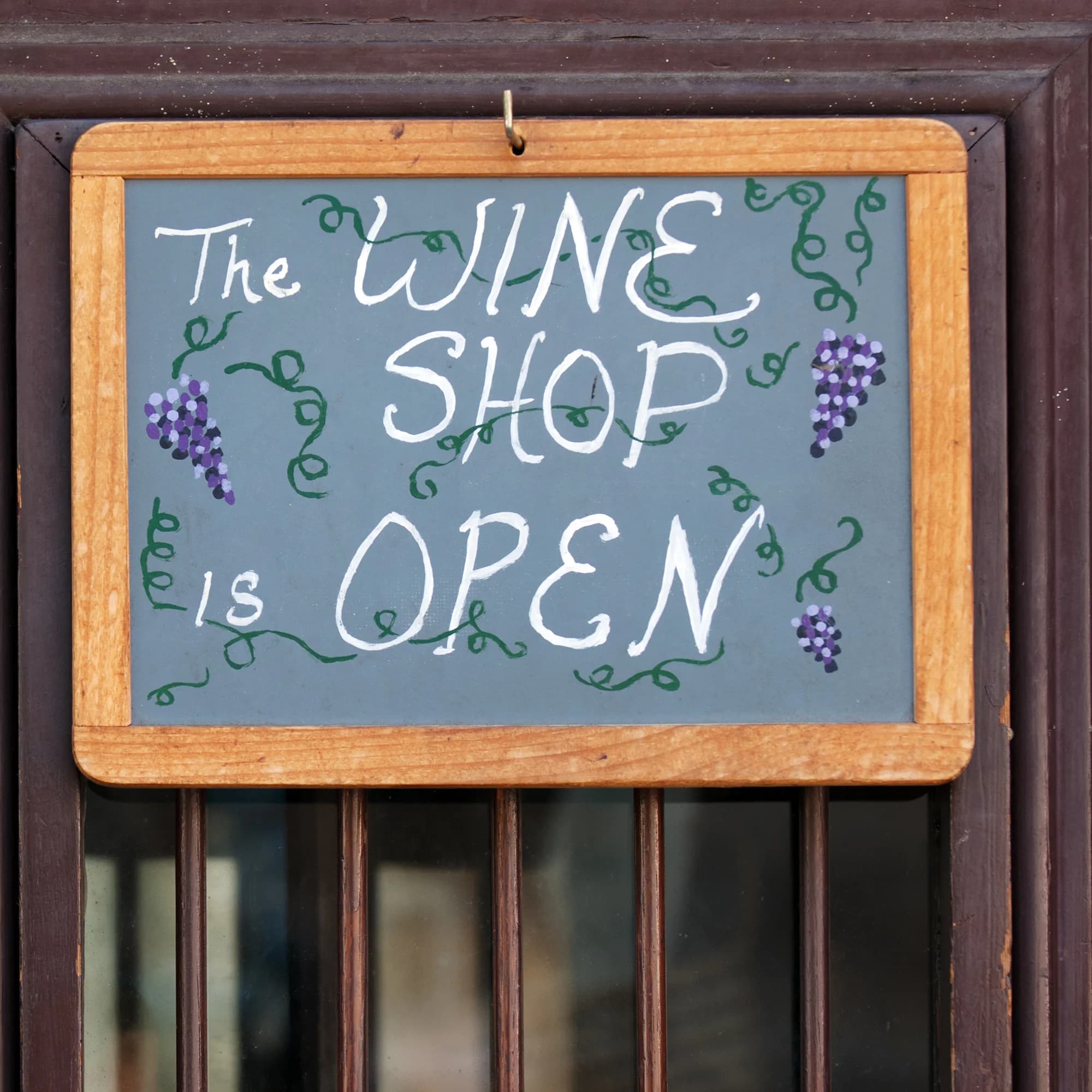 Shop Tunia